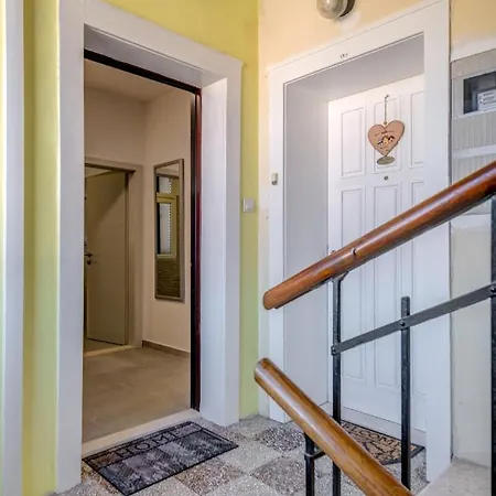 Apartman Marjan Nest Split