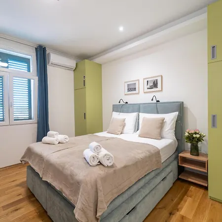Marjan Nest Split