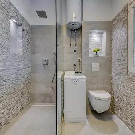 Marjan Nest Apartment *